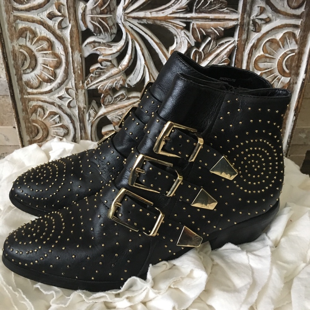 Steve Madden leather studded ankle boots size 6
